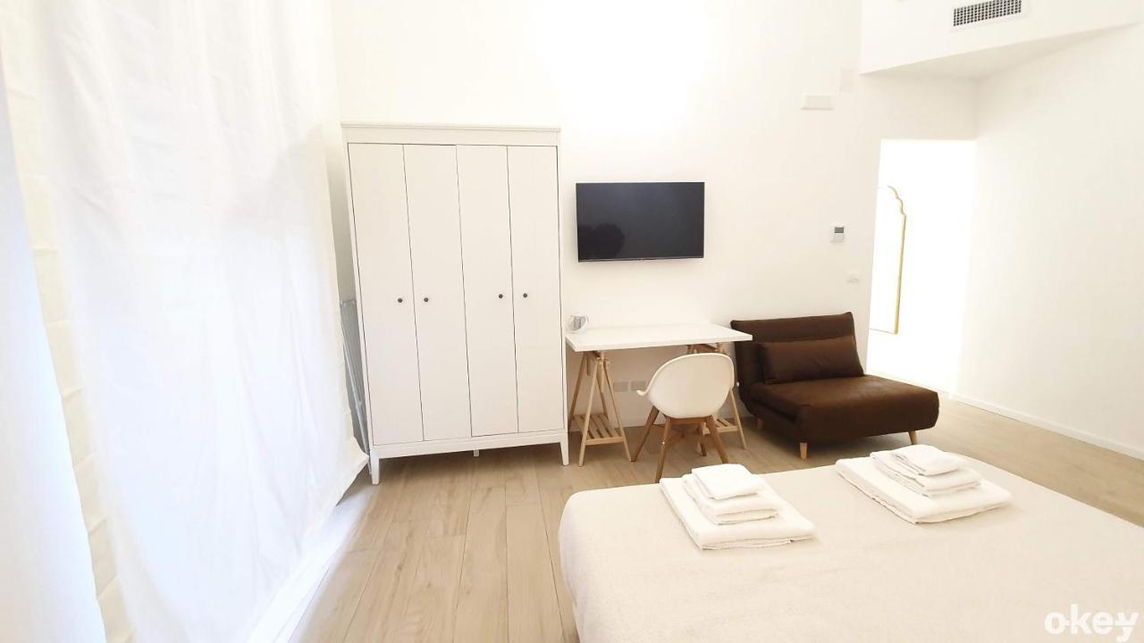 Dimora Beluga - Bari Centro Hotel Eksteriør billede