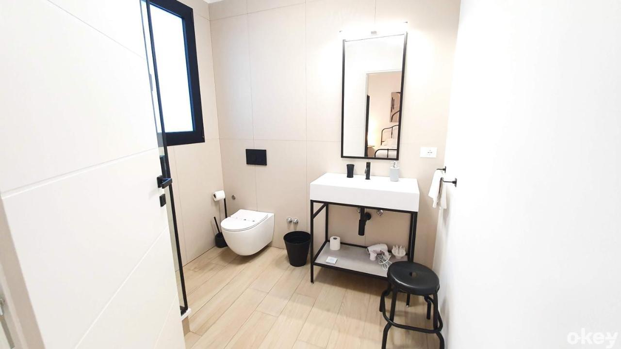 Dimora Beluga - Bari Centro Hotel Eksteriør billede